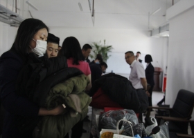 “捐物筑愛·助力脫貧攻堅”，高鐵開發(fā)（集團）第六屆愛心捐贈活動順利開展